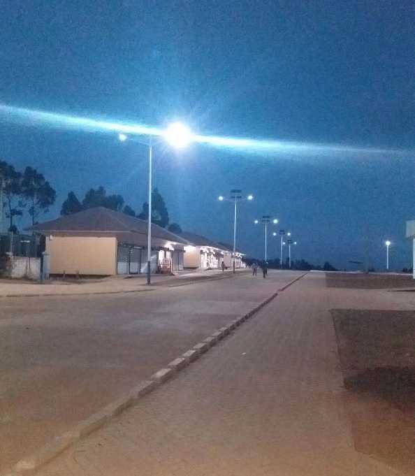 钱塘区非洲科特迪瓦太阳能路灯工程